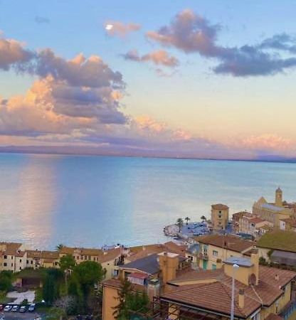 شقة Bilocale Vista Mare Con Posto Auto بورتو سانتو ستيفانو المظهر الخارجي الصورة
